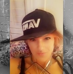 Meet your Posher, Ally